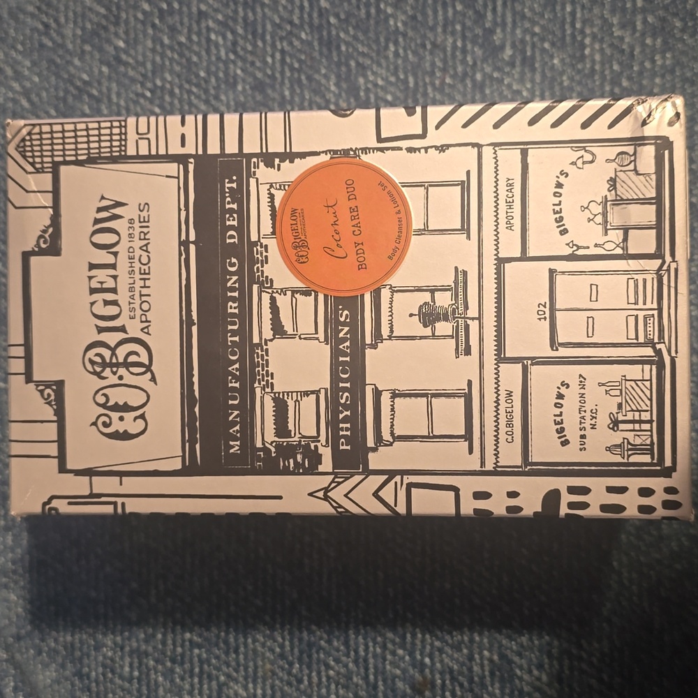 Village Perfumer - Coconut Body Care Duo - Apothecary Box, Retail $34.00 USD - Picture 8 of 14